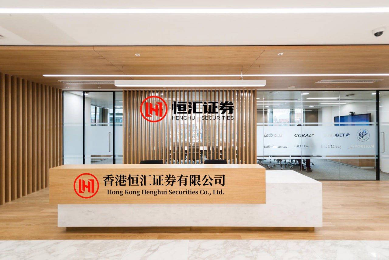 宏图优配 加盟11载...记者：若曼联过去几年管理得当，卢克肖早就被清理了