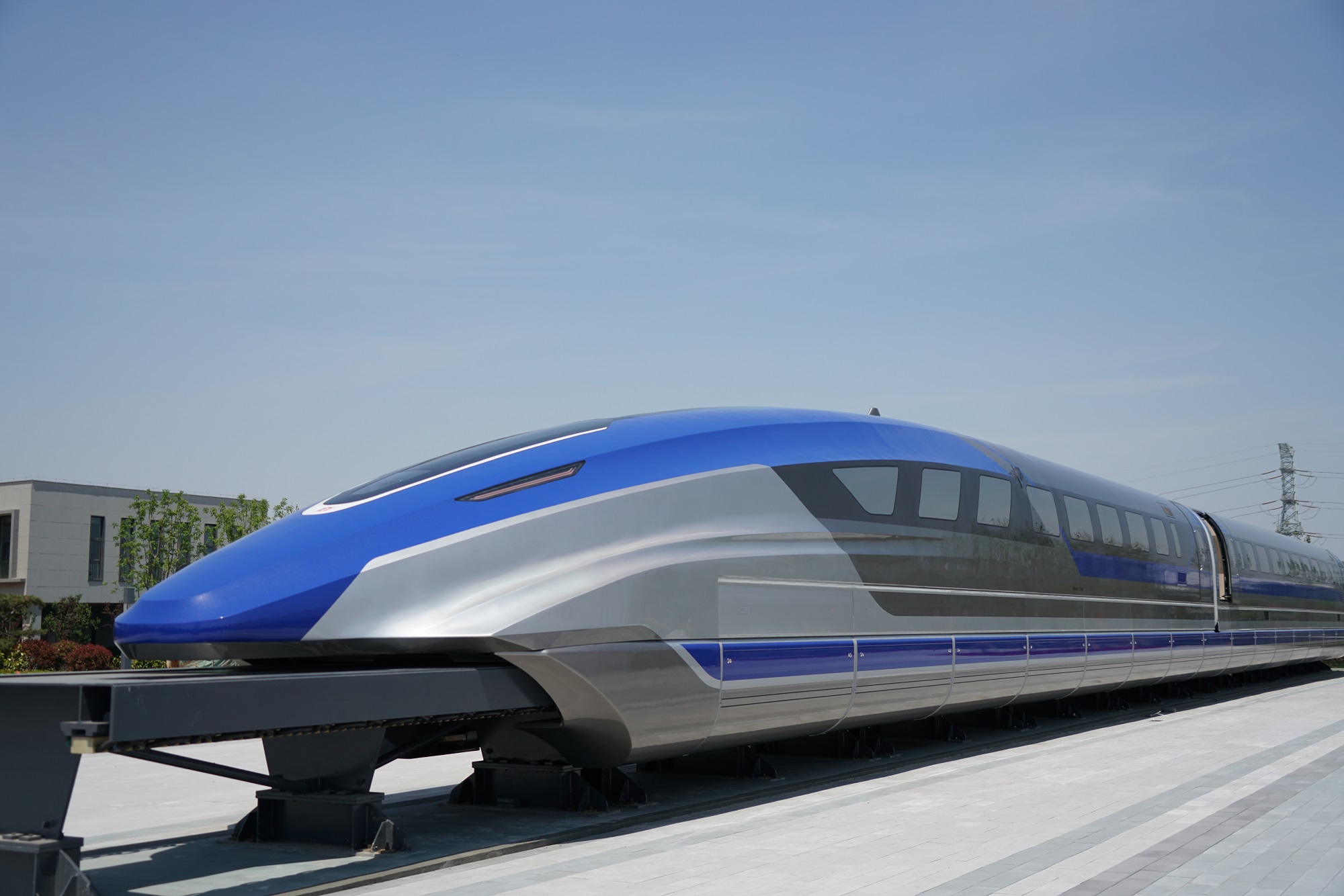 Test Prototype of 600km/h high-speed maglev train rolls off production line in China